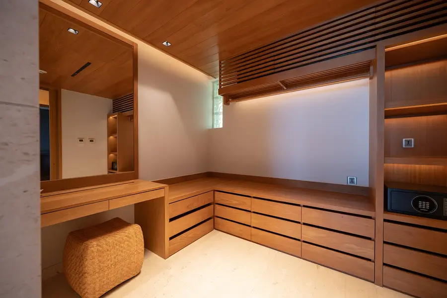 Bedroom 1 walk-in closet