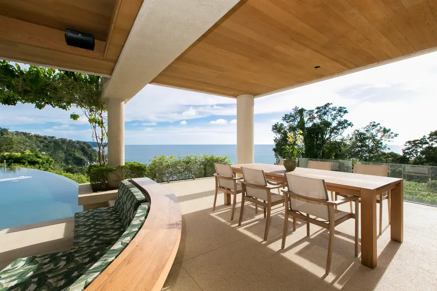 Outdoor dining sala beside the pool